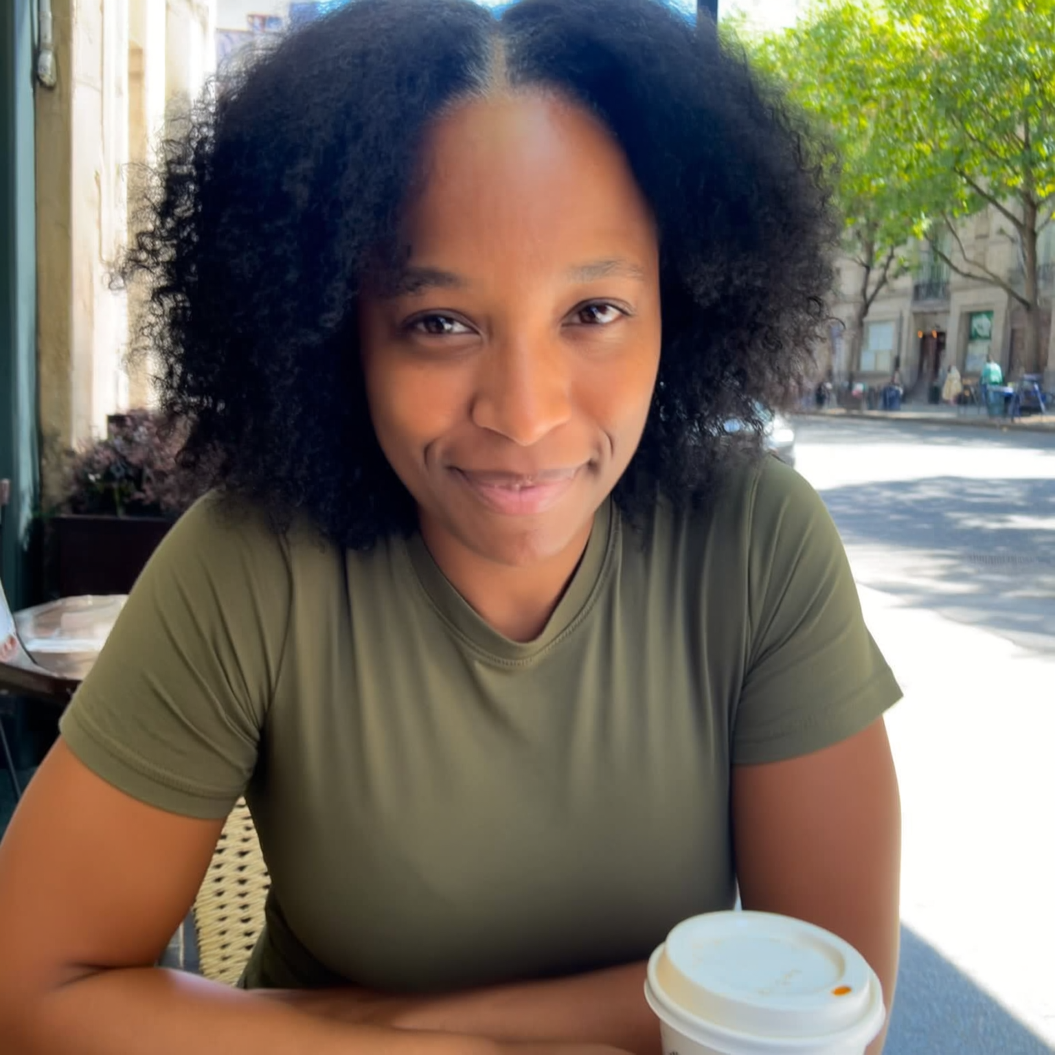 Kiana Davenport, casino content writer